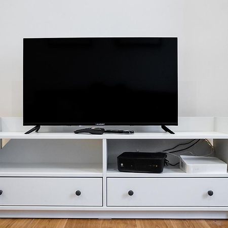 Dzielna Standard Apartment Варшава Екстер'єр фото